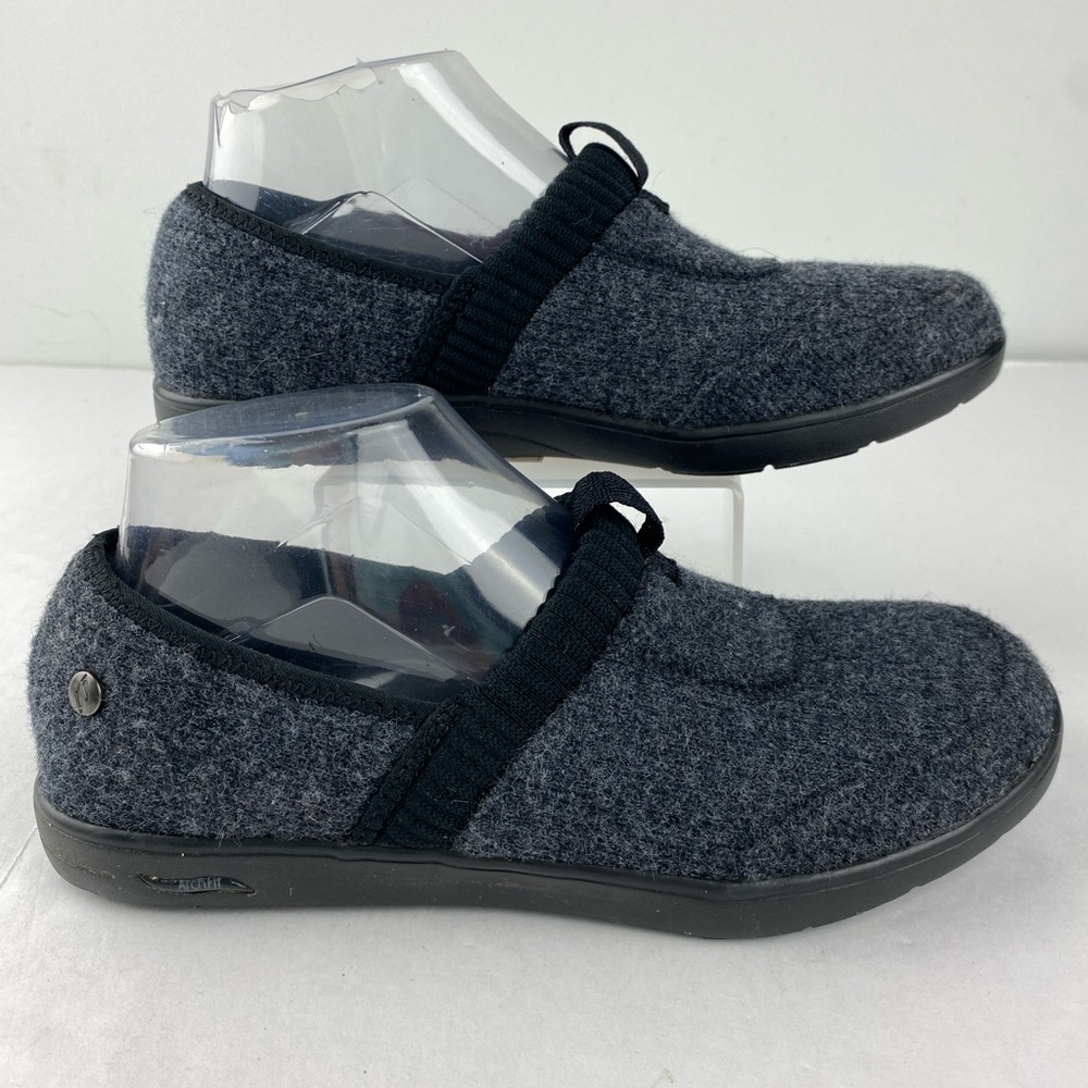 Skechers Arch Fit Womens 6.5 Gray Fit Lounge Slippers Comfort Shoes Air Cooled